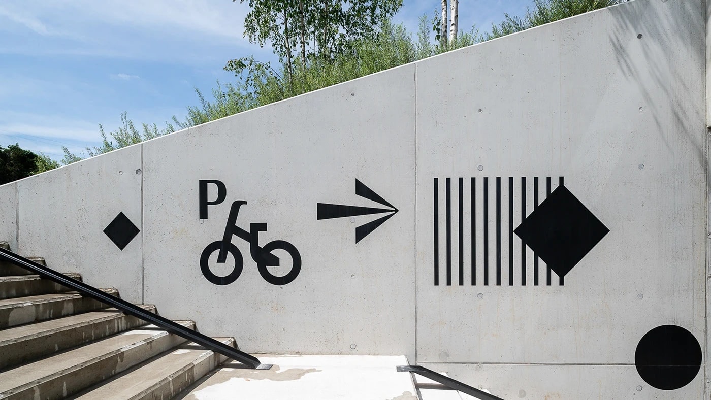 ADN Agencia Creativa Designs Wayfinding System for Alcazaba Lagoon Complex
