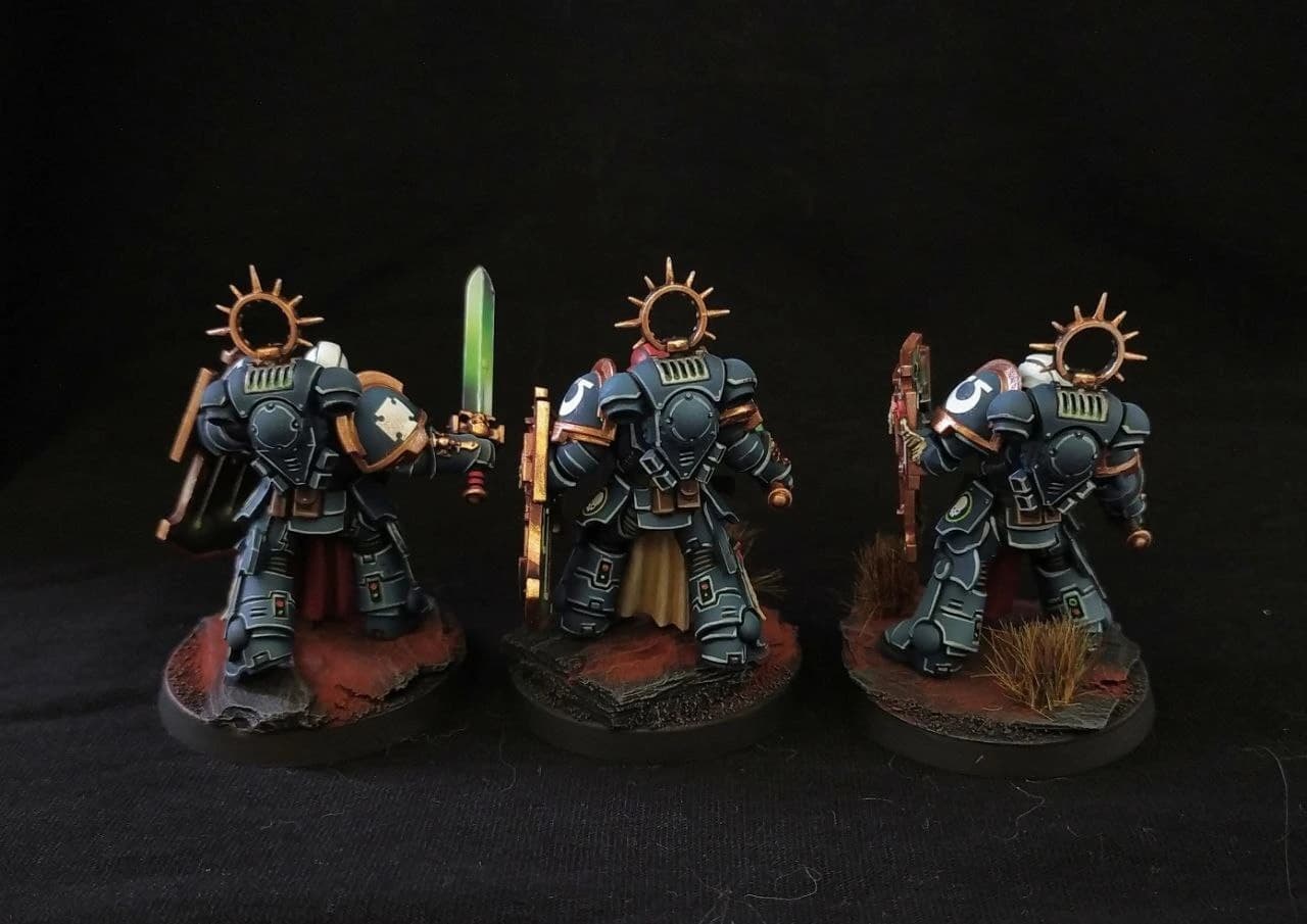 Siege Studios Paints Alpha Legion Bladeguard Veterans for Client Commission — 3