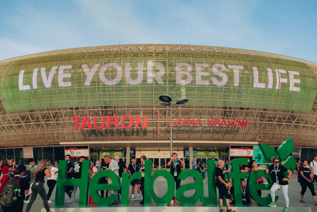 Creative Brand Stories Partners with Herbalife for Global Kraków Event