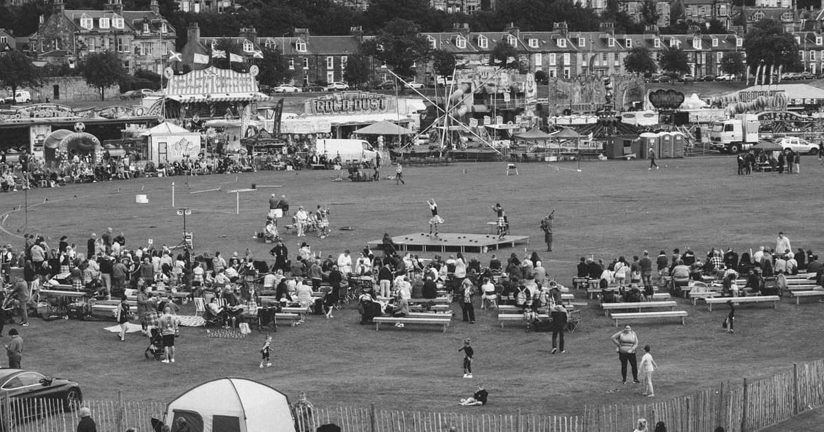 StudioLR Creates Illustrated Card Series for Historic Environment Scotland's Family Engagement Campaign — 3