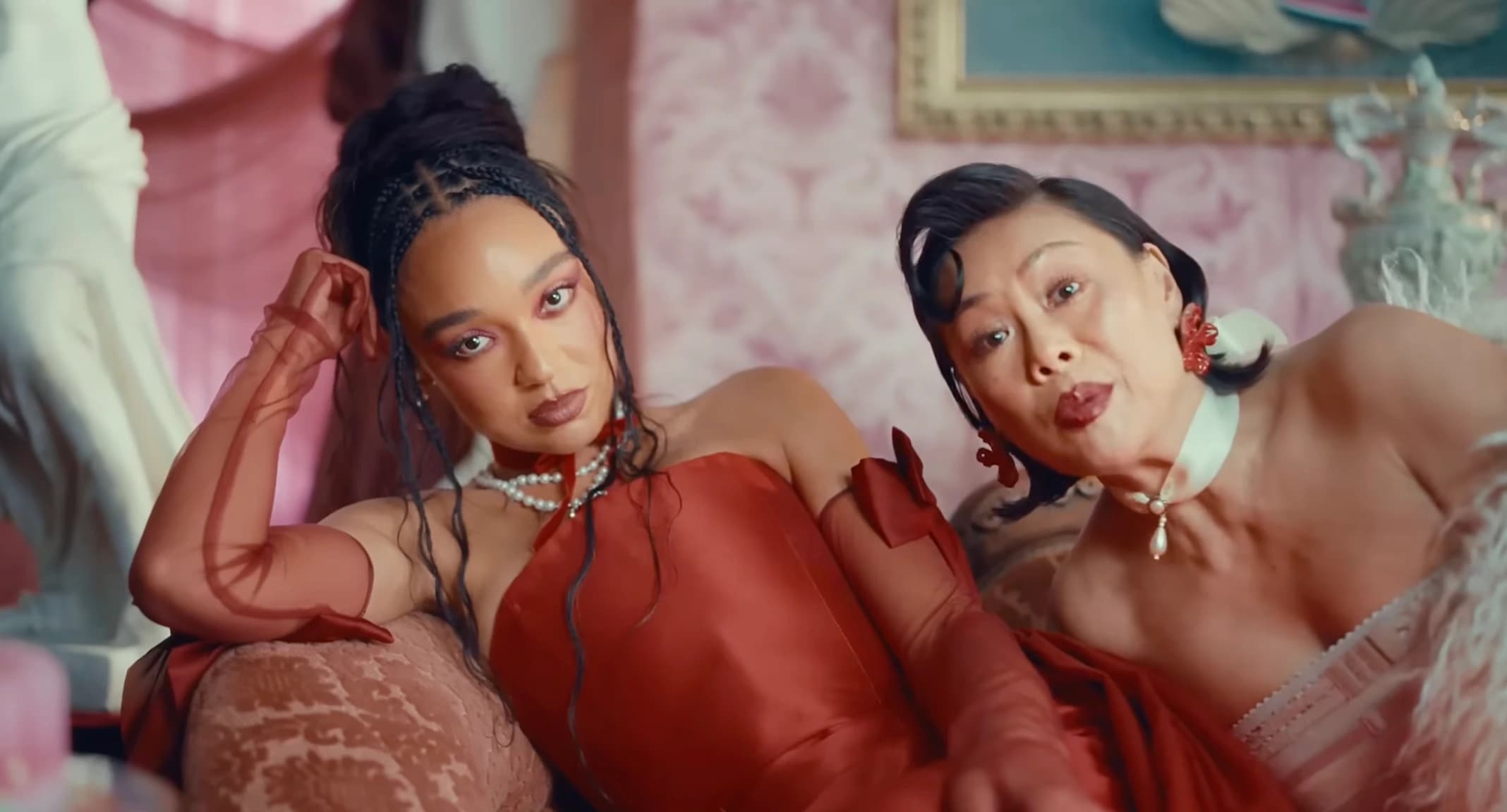 Clemenger BBDO Launches Swisse Campaign Confronting Women's Health Dismissal — 4