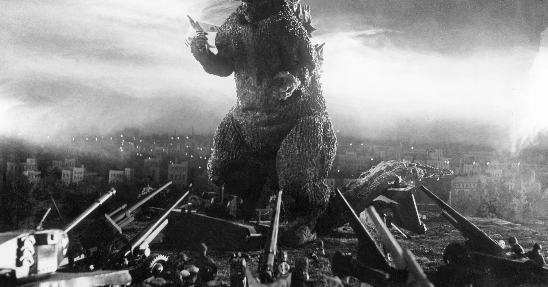 Godzilla Creates Theatre and Cinema Push for Symphony Limited's Air Force and Silenzo Lines — 1